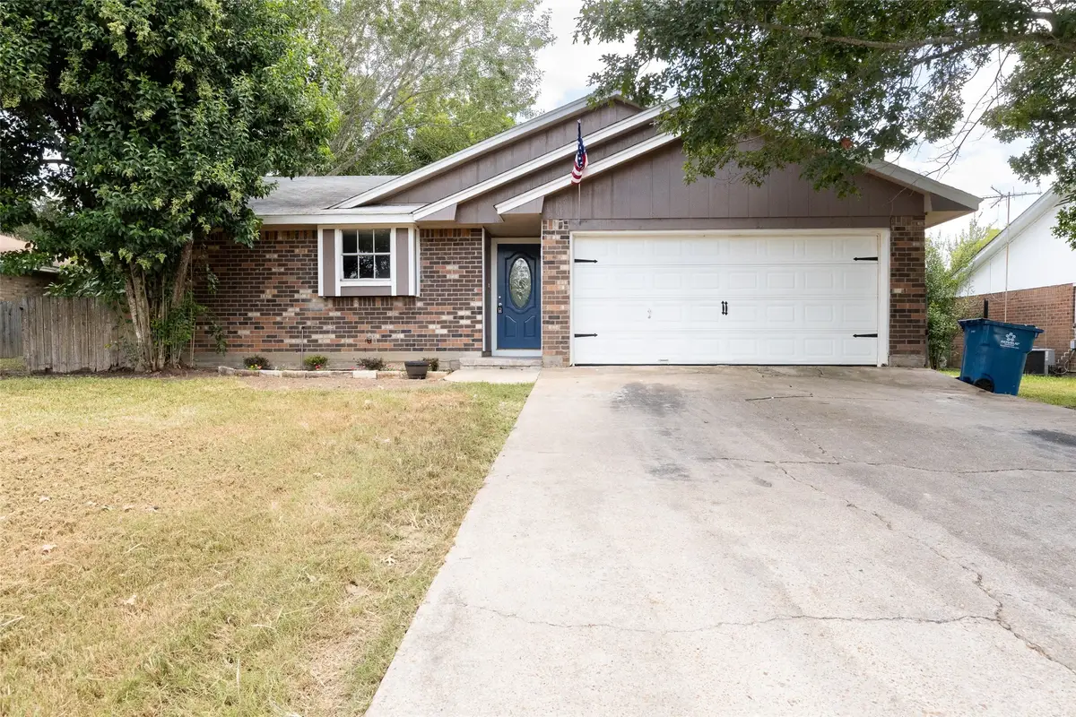 417 N Meinecke Street, Bellville, TX 77418 - #1