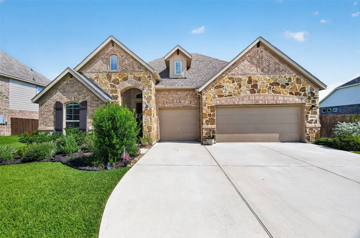 11806 Autumn Leaf Drive, Monterey Belvieu, TX 77535 - #1