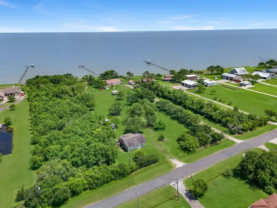 11910 Cedar Gully Road, Beach City, TX 77523 - Image #3