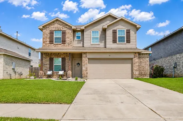 11012 32nd Avenue N, Texas City, TX 77591