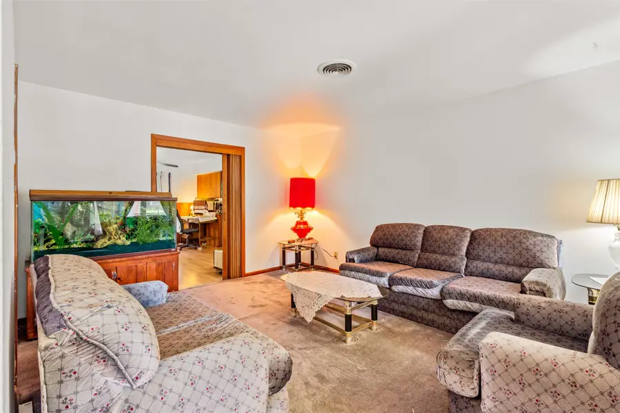 1806 Burke Road, Pasadena, TX 77502 - #2