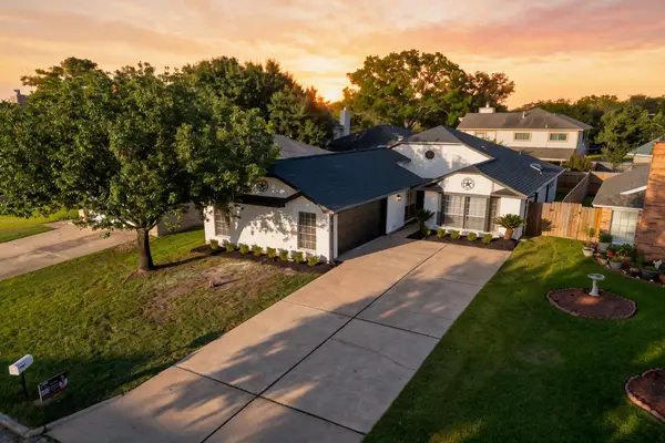 1714 Foxlake Drive, Houston, TX 77084