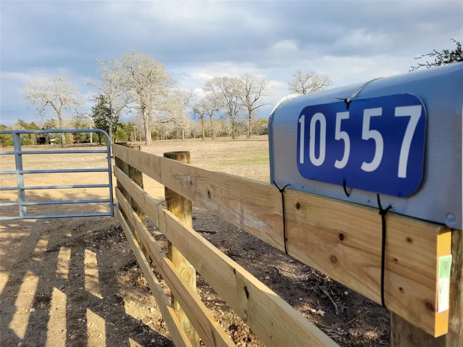 10557 Roy Road, Flatonia, TX 78941 - #2