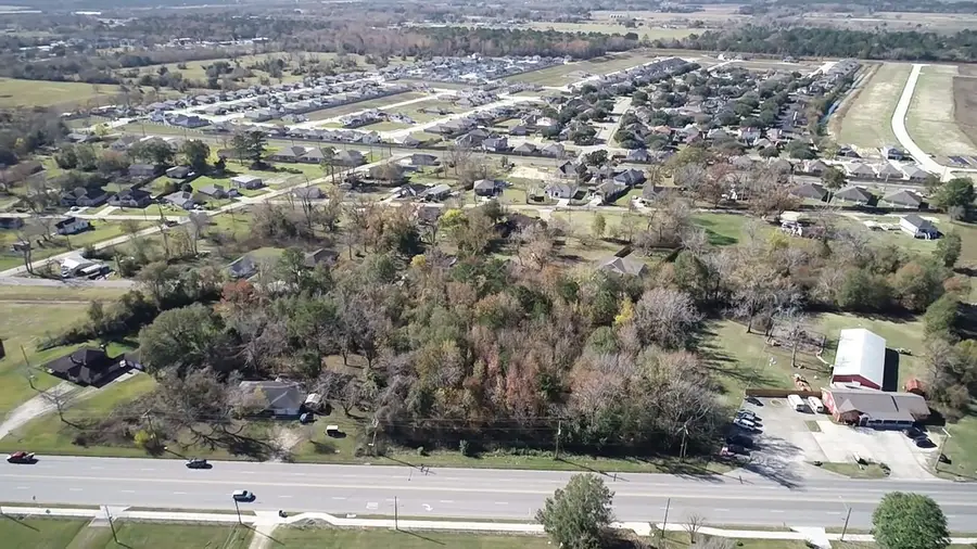 1704 N Cleveland Street, Dayton, TX 77535 - Image #2