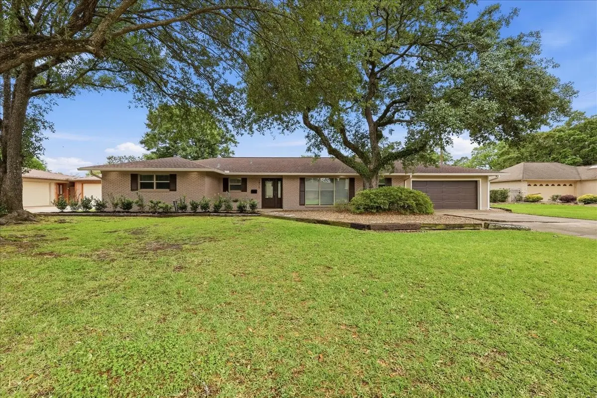 3875 Kenwood Drive, Beaumont, TX 77706 - #1