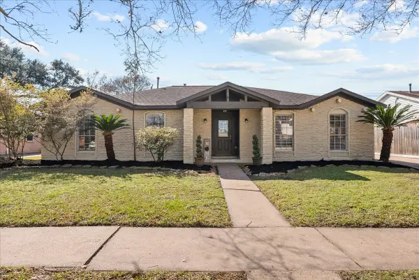 15514 Diana Lane, Houston, TX 77062