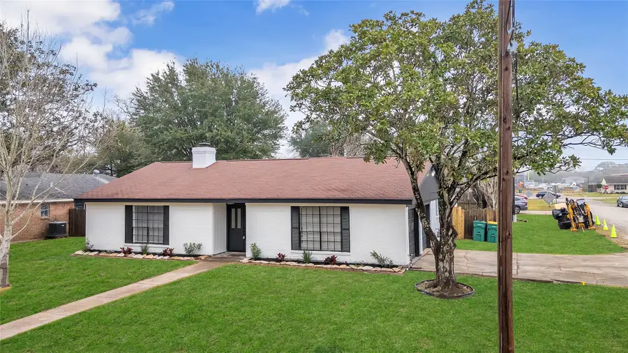 1 S Heights Street, La Marque, TX 77568 - #2