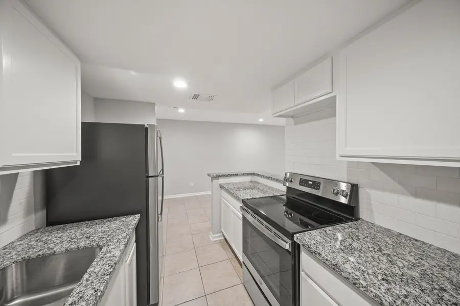 9546 Pagewood Lane #9546, Houston, TX 77063 - #3