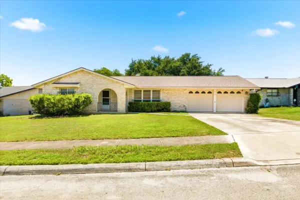 610 Amistad Boulevard, Universal City, TX 78148