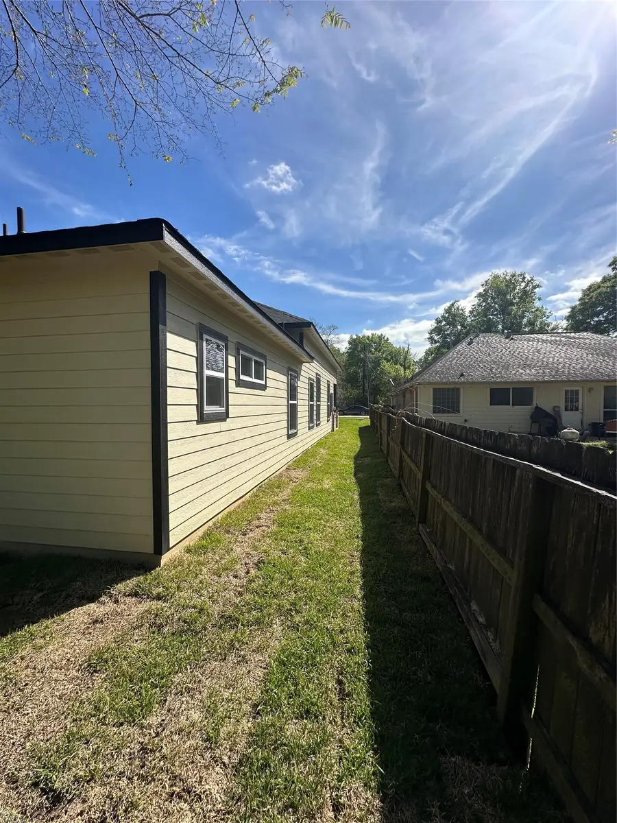 22525 E Shorewood Loop Loop E, Huffman, TX 77336 - #2