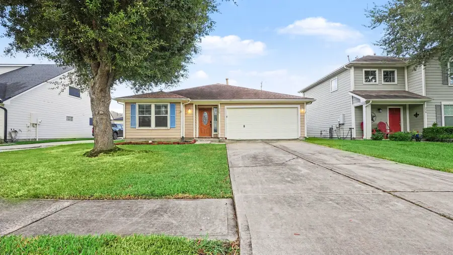 260 Rolling Brook Drive, Dickinson, TX 77539 - #2
