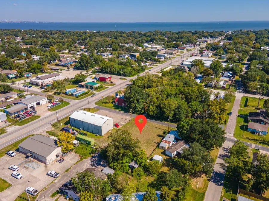 4618 11th Street, Bacliff, TX 77518 - #3