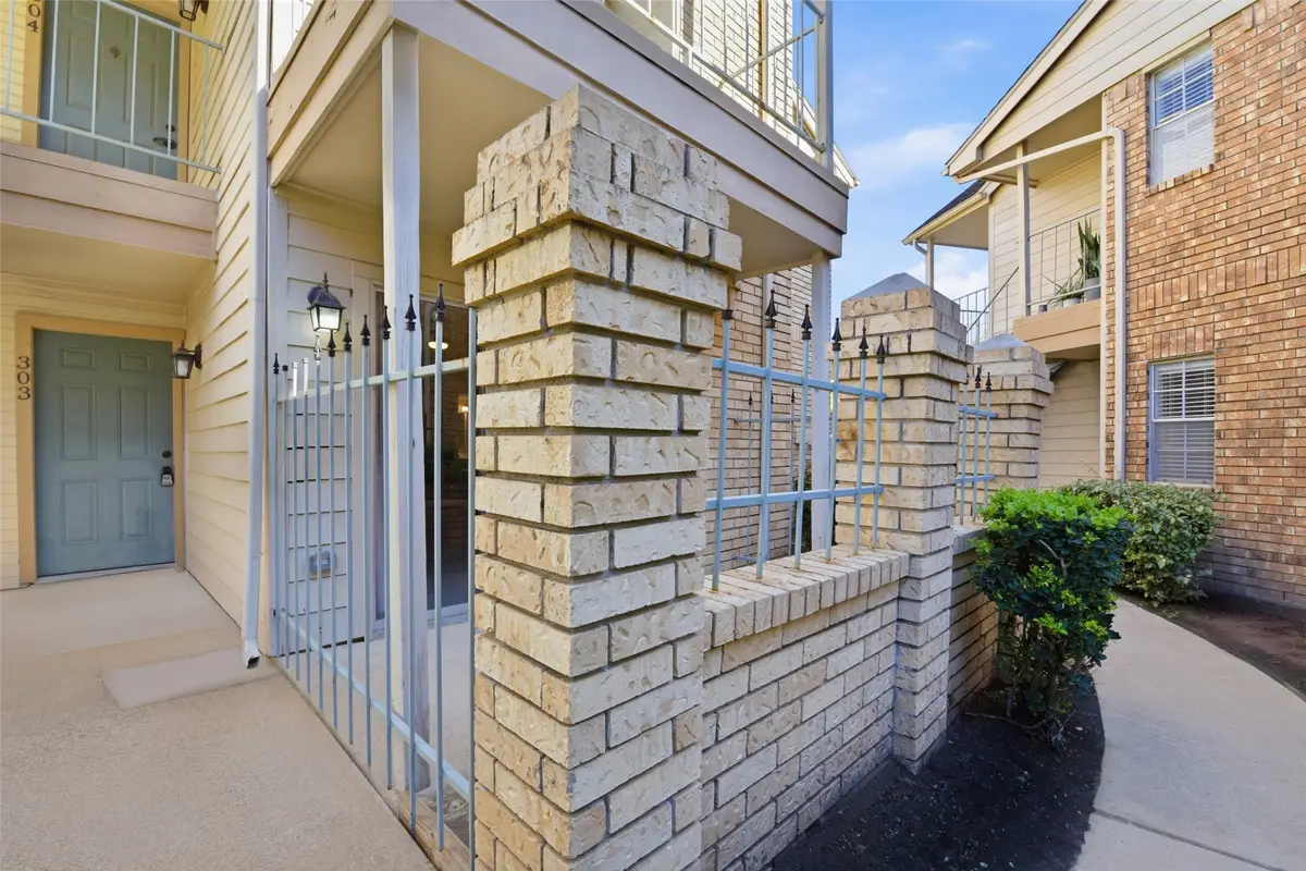 12550 Whittington Drive #303, Houston, TX 77077 - #1