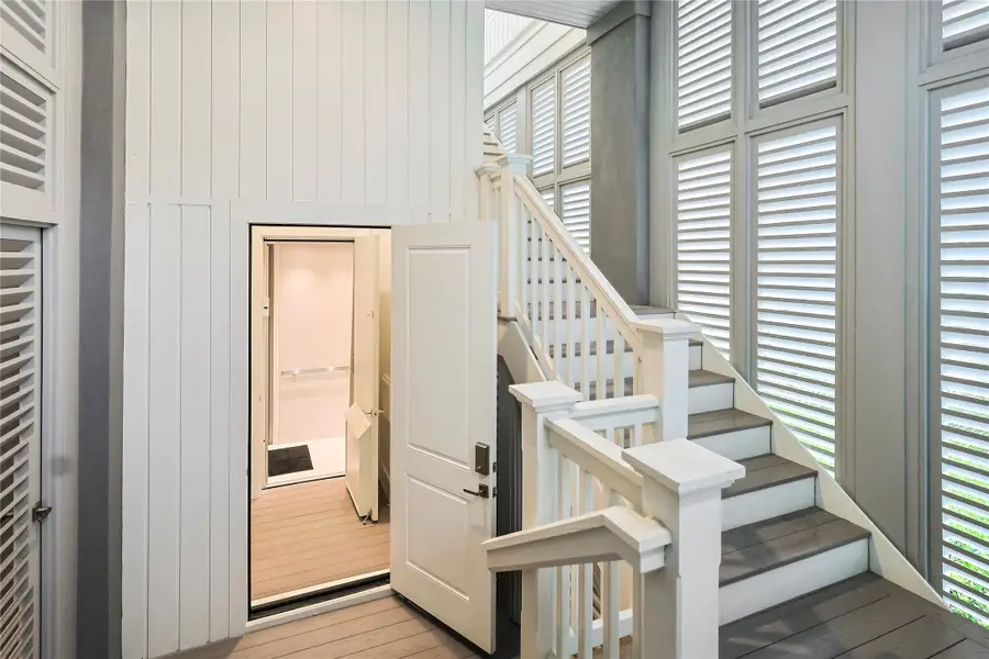 2425 E Seaside Drive, Galveston, TX 77550 - #3