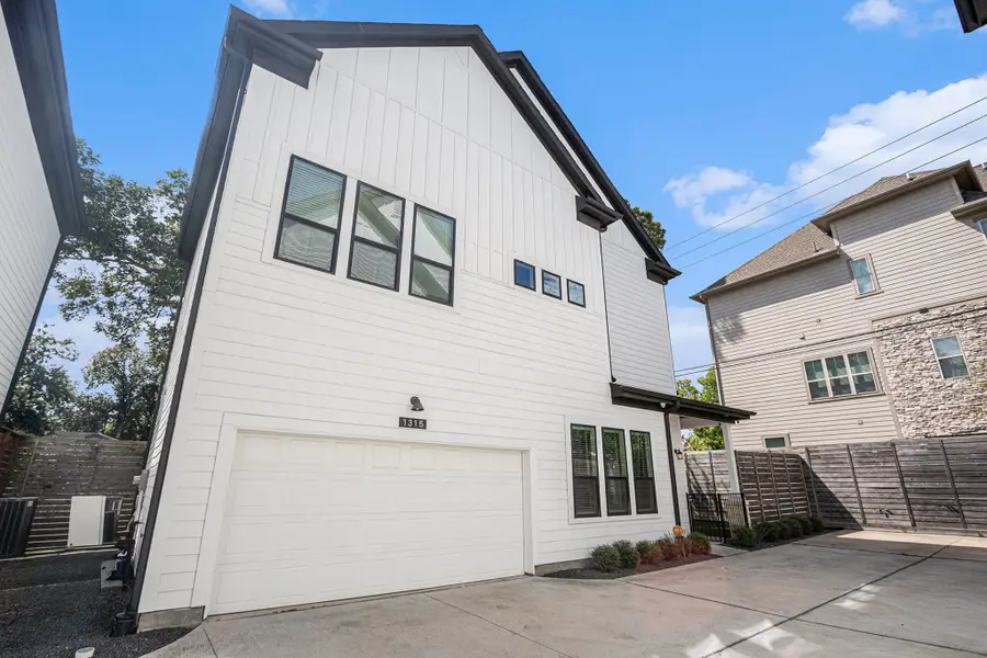 1315 Wycliffe Drive, Houston, TX 77043 - Image #2