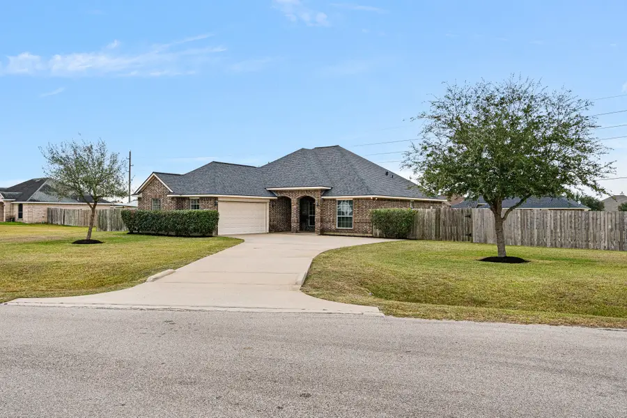 11215 April Dr Drive, Needville, TX 77461 - Image #2