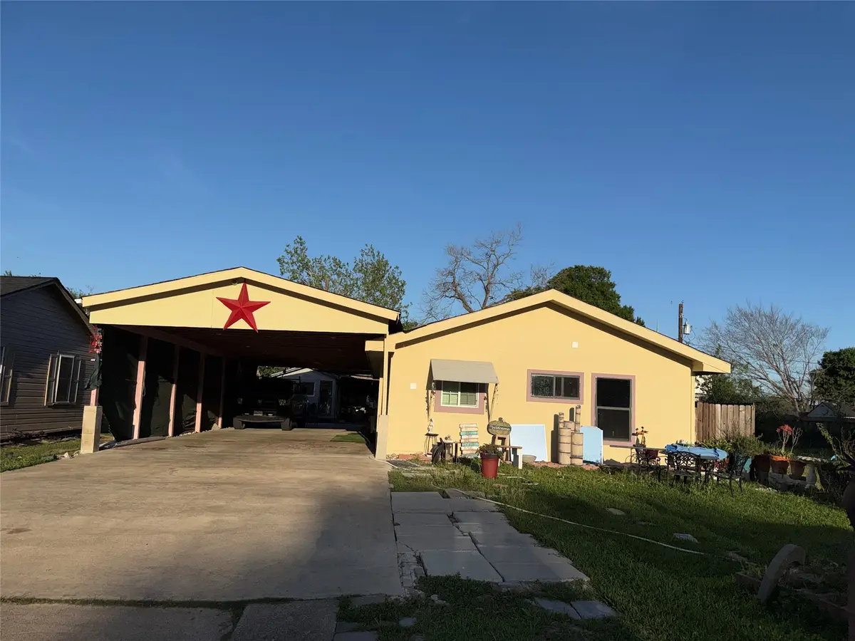 921 Francis Drive, Pasadena, TX 77506 - #1