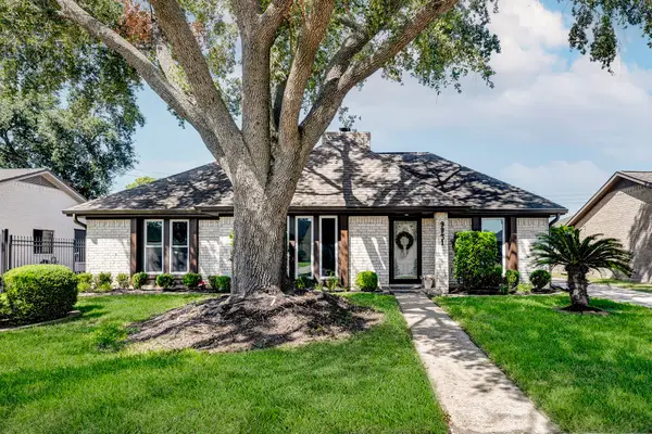 9931 Sageglow Drive, Houston, TX 77089