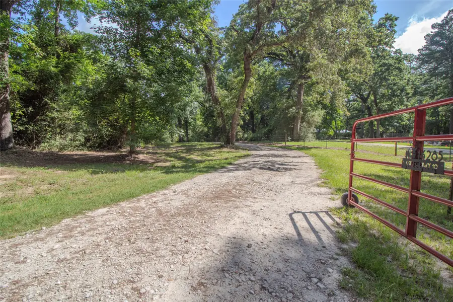 14285 S State Highway 19, Elkhart, TX 75839 - #3