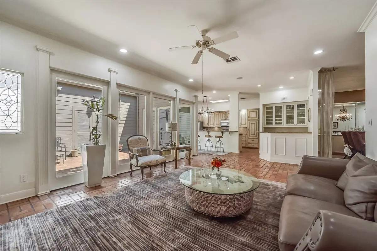 2011 Canongate Drive, Houston, TX 77056 - #1