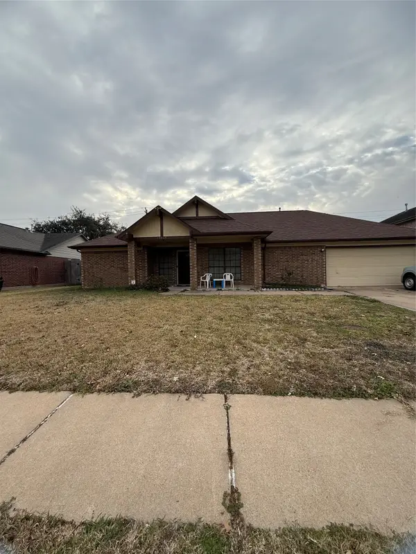 13319 Rosstown Drive, Sugar Land, TX 77478