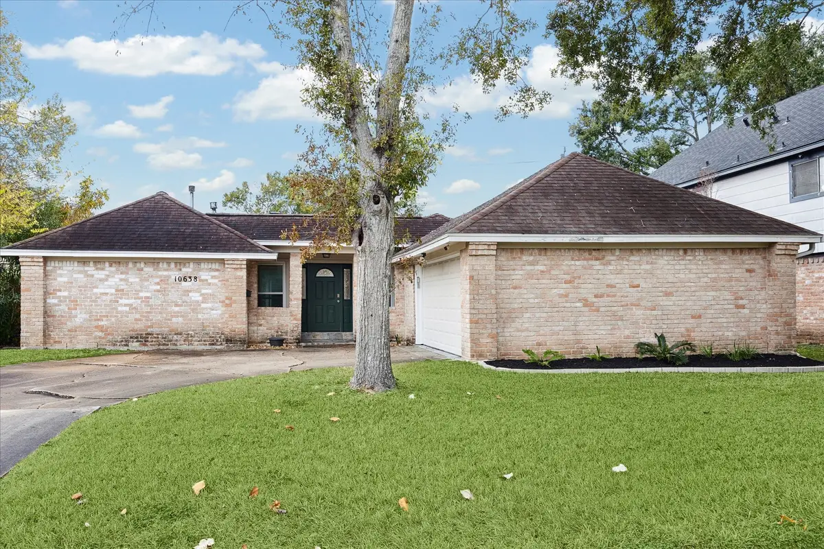 10638 Bob White Drive, Houston, TX 77096 - Image #1