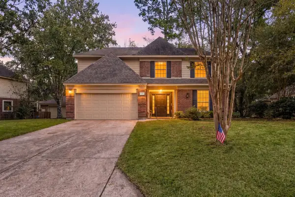 34 Firethorn Place, The Woodlands, TX 77382