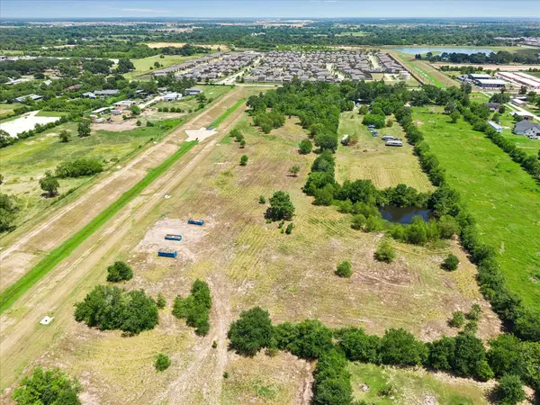18034 Kleb Street, Hockley, TX 77447