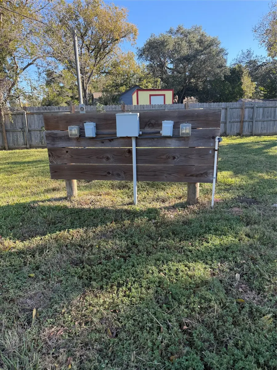 110 N Orange, Sweeny, TX 77480 - Image #3