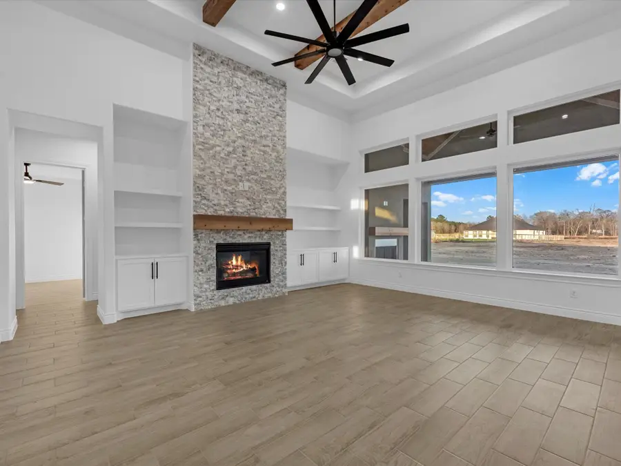 3081 Coastal Dr, Dayton, TX 77535 - #2