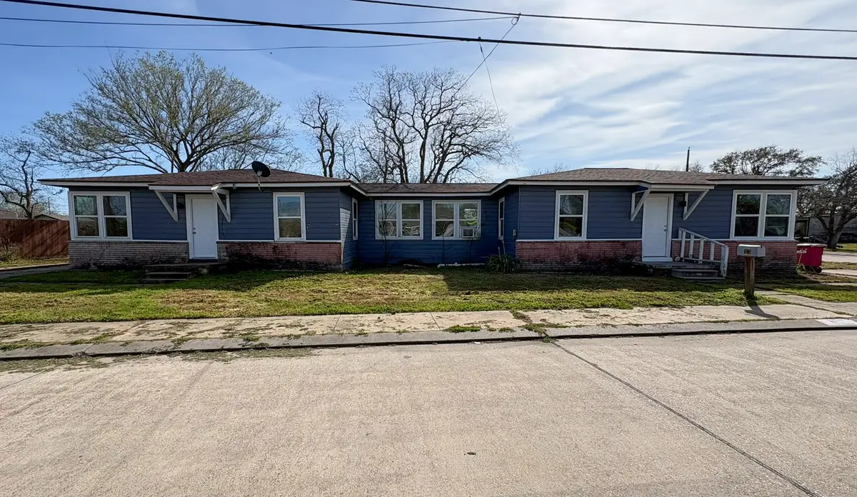 1207 W 9th Street, Freeport, TX 77541 - #1