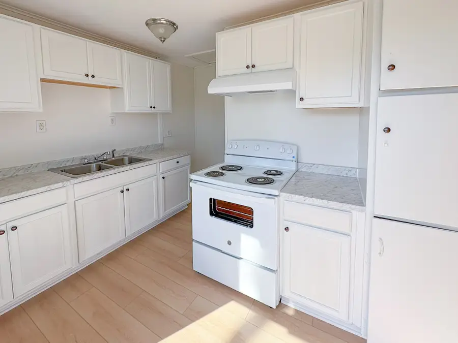 1207 W 9th Street, Freeport, TX 77541 - #3