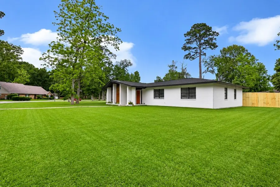 22 Sherwood Street, Dayton, TX 77535 - #2