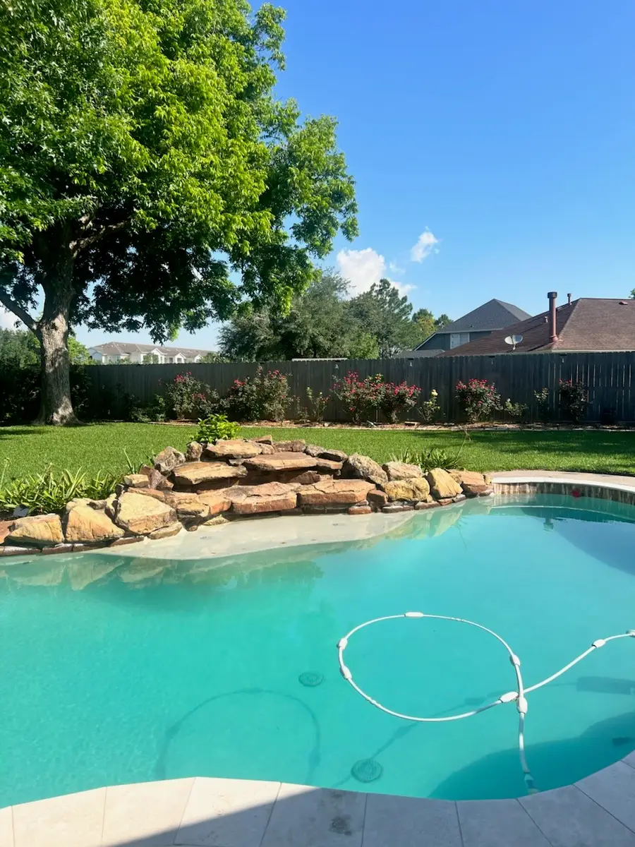 9209 Mahan Drive, La Porte, TX 77571 - #2