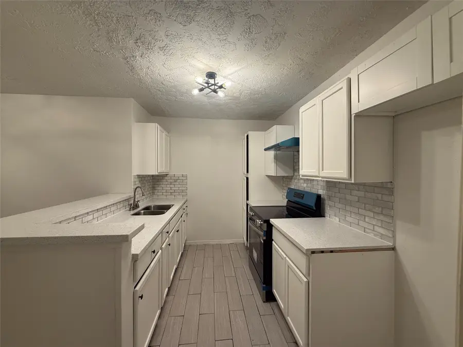 8553 Wilcrest Drive, Houston, TX 77099 - #2
