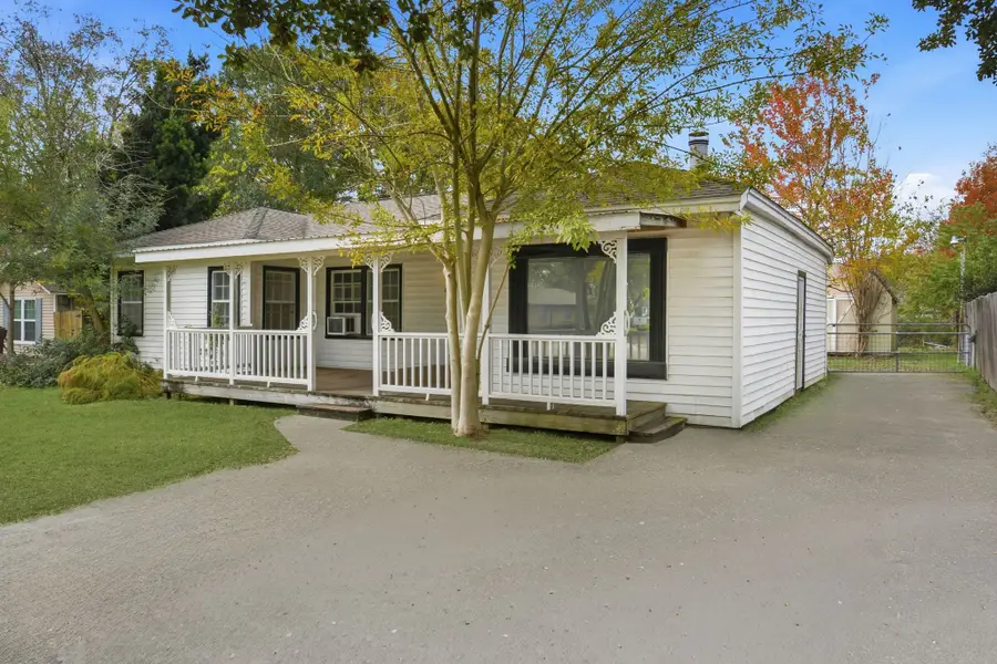 304 Baker Drive, Tomball, TX 77375 - Image #3