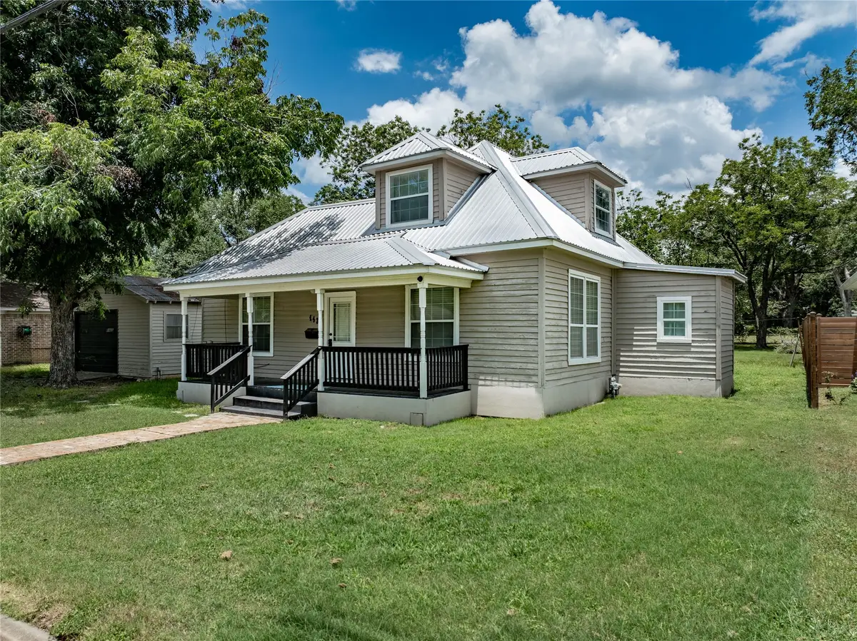 443 S Madison Street, La Grange, TX 78945 - #1