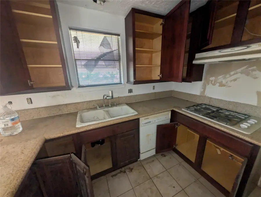 11623 W Bellfort Avenue, Houston, TX 77099 - #2