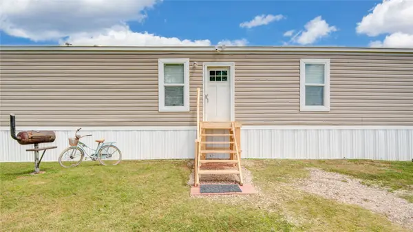 5366 West Belt, Brazoria, TX 77422