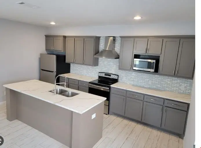 8203 Oak Knoll Lane #B, Houston, TX 77028 - #2