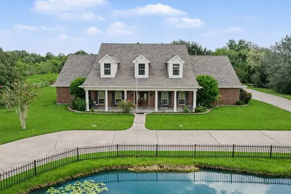 2275 Washington Avenue, Alvin, TX 77511