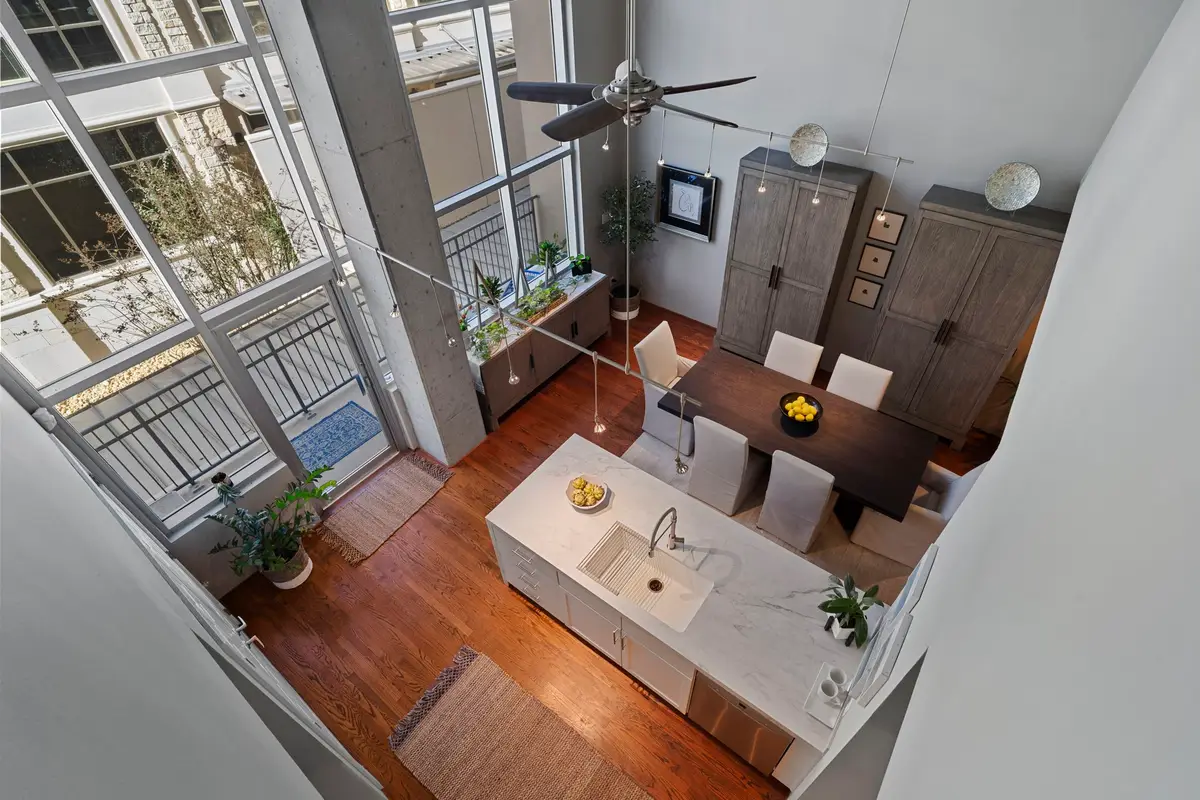 6007 Memorial Drive #202, Houston, TX 77007 - Image #1