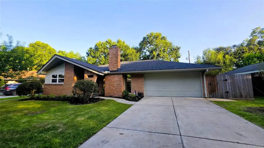 5315 Briarbend Drive, Houston, TX 77096 - #3