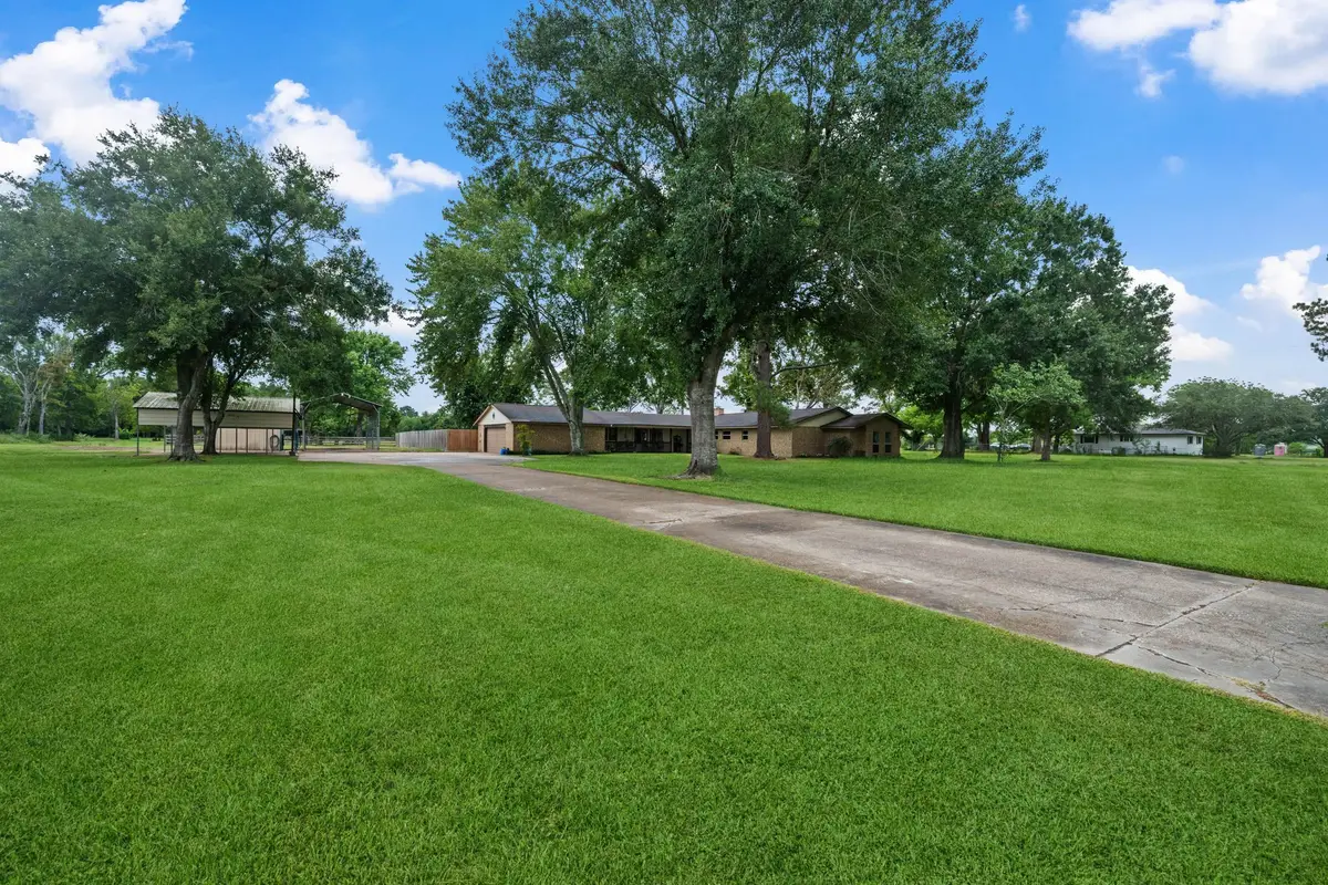 2126 County Road 661, Dayton, TX 77535 - Image #1