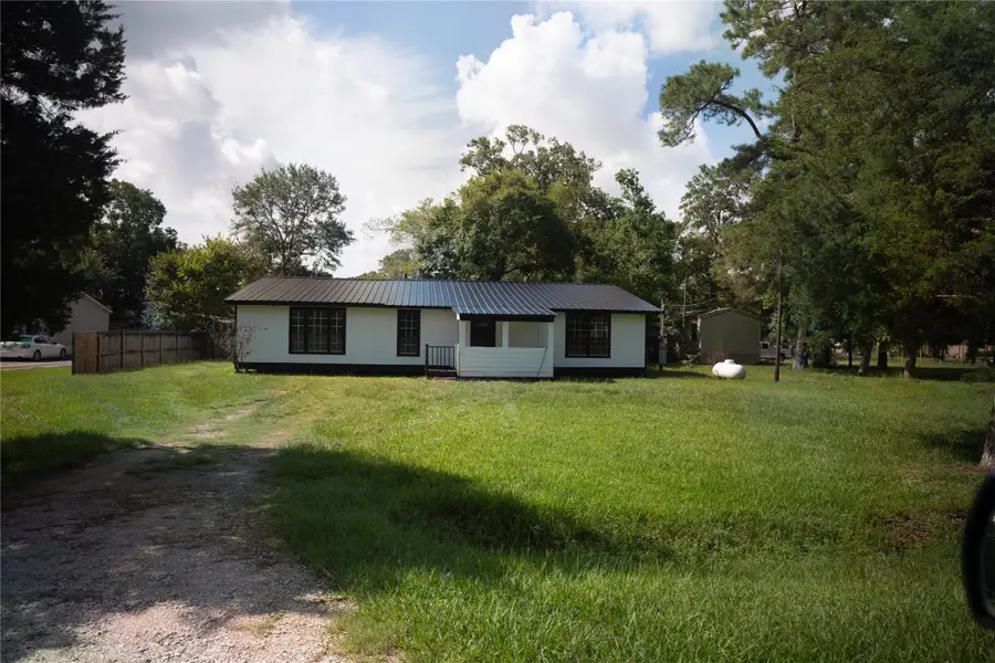 5002 Blackberry Lane, Old River Winfree, TX 77535 - Image #2