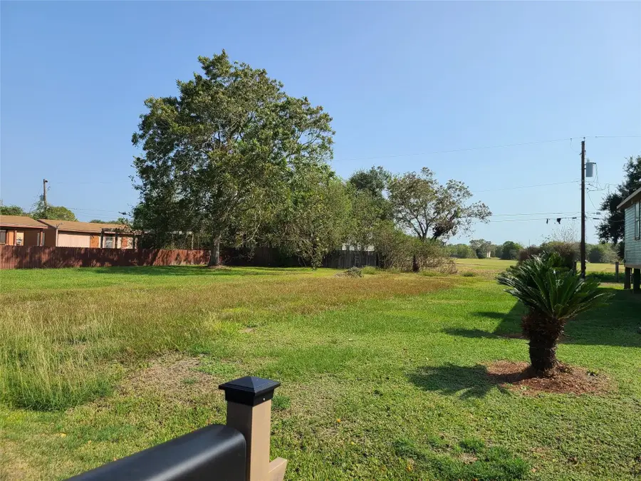 6715 Hawthorne, Hitchcock, TX 77563 - #2