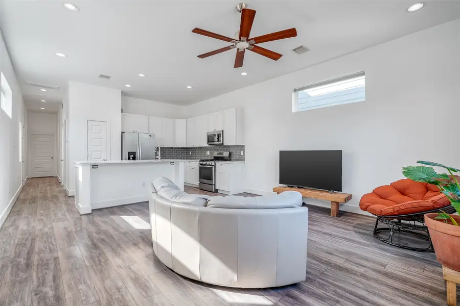 308 E 39th Street, Houston, TX 77018 - Image #3