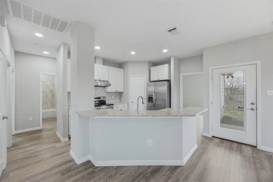 608 Mustang Circle, Nixon, TX 78140 - #3