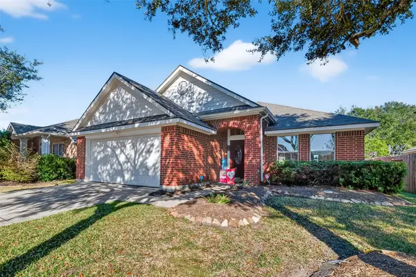 383 Livingstone Lane, League City, TX 77573