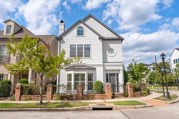 14 Jetty Point Drive, The Woodlands, TX 77380